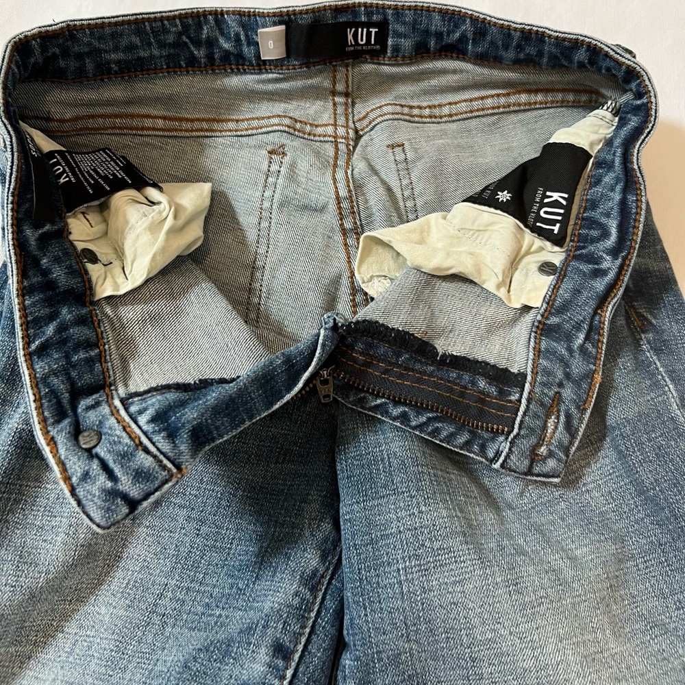 Kut from the Kloth Sophie Bermuda Denim Shorts - Picture 4 of 4
